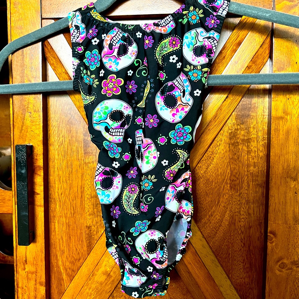 Girls Foxy’s gymnastics leotard, size CXS,